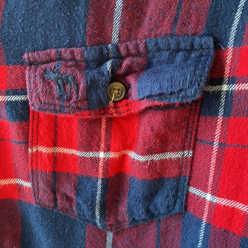 Abercrombie & Fitch Plaid Flannel Long Sleeve Button Down Top - Picture 3 of 4